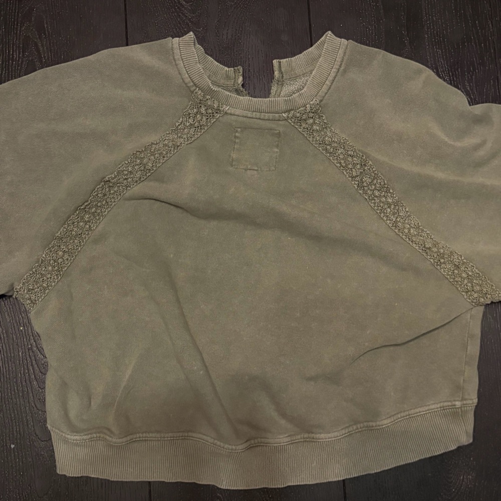 aerie Olive Sage Knit Crewneck Sweater - Picture 4 of 4